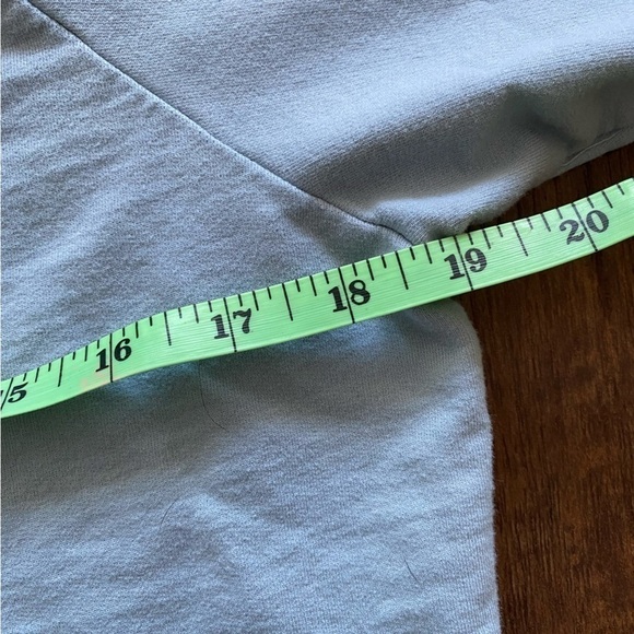 Illa Illa Cropped Hoodie Light Blue Size Medium - Picture 8 of 10